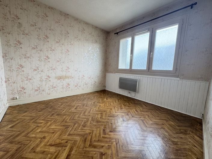 Image No.6-3 Bed House for sale