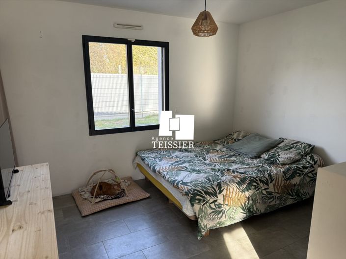 Image No.12-3 Bed House for sale