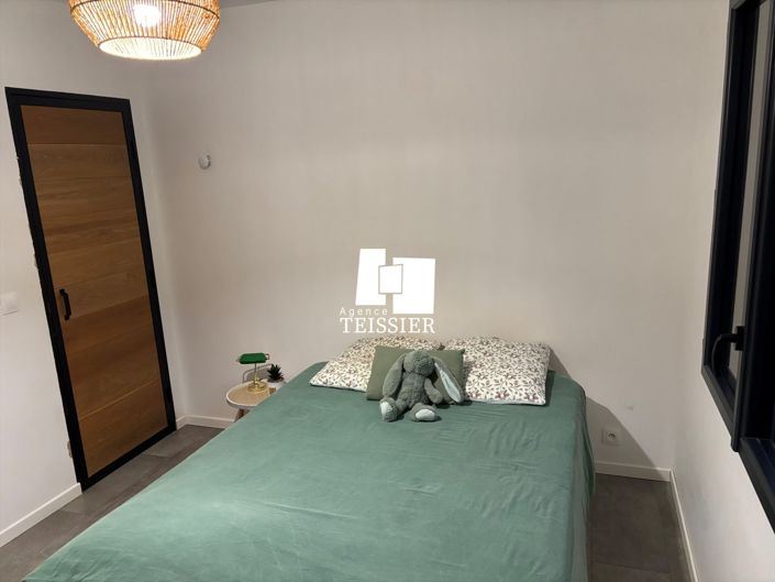 Image No.13-3 Bed House for sale