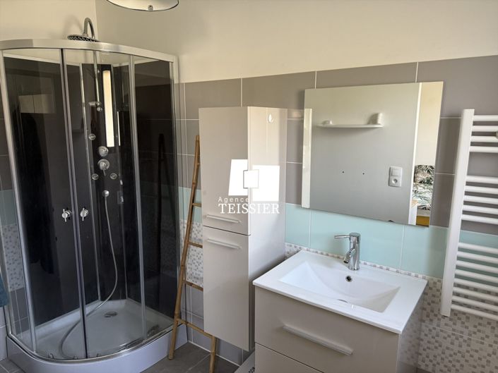 Image No.14-3 Bed House for sale