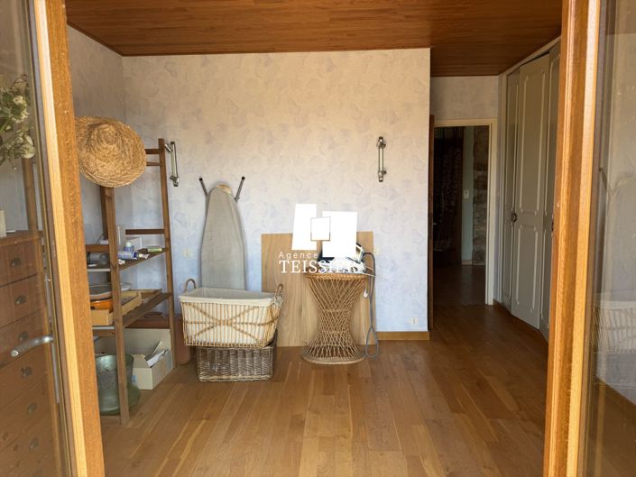 Image No.14-3 Bed House for sale