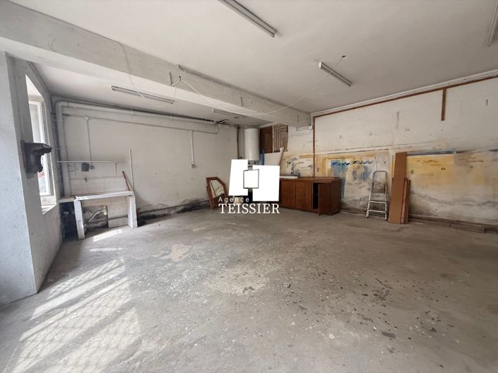 Image No.3-1 Bed House for sale