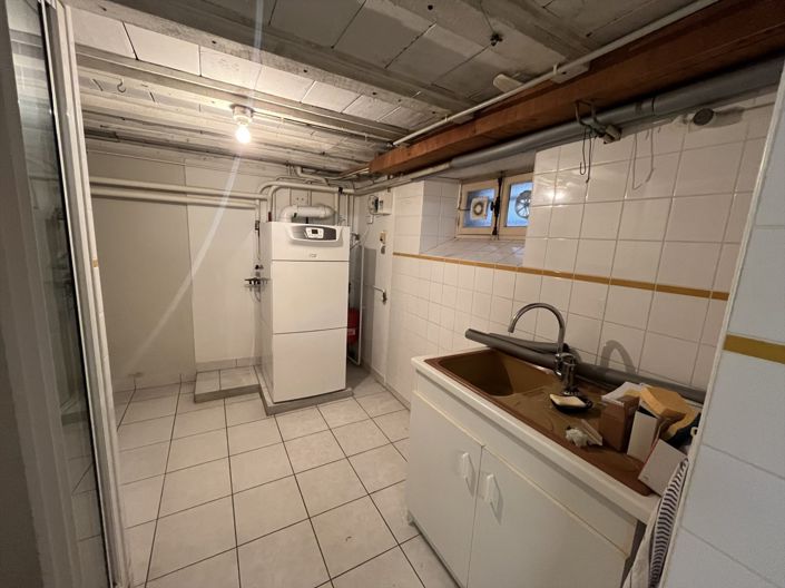 Image No.12-4 Bed House for sale