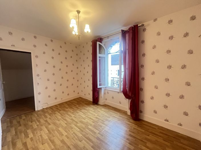 Image No.6-4 Bed House for sale