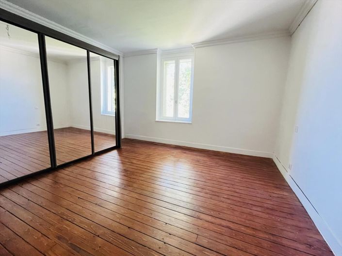Image No.9-3 Bed Apartment for sale