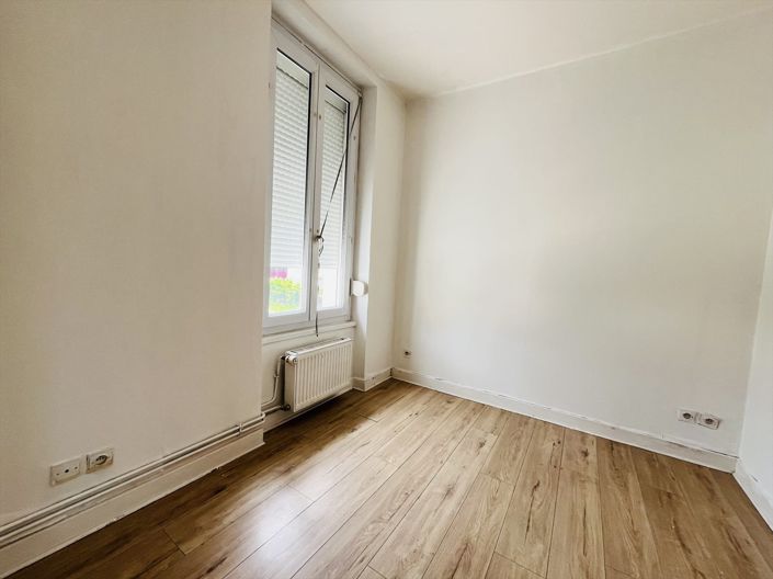 Image No.13-2 Bed House for sale