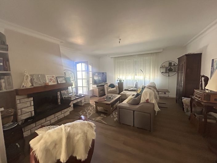 Image No.5-3 Bed House for sale