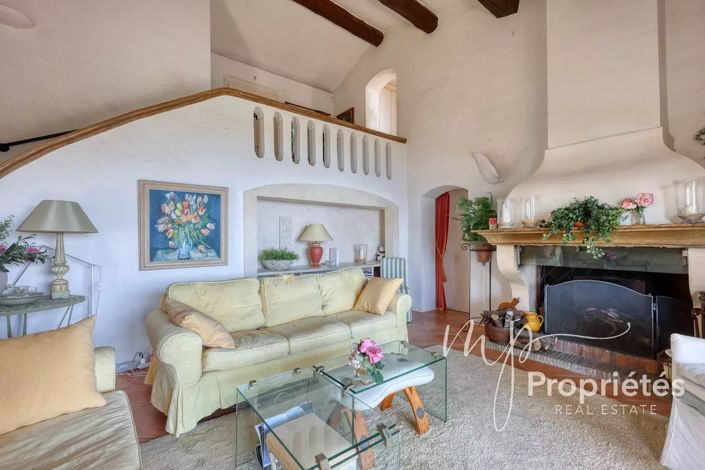 Image No.12-4 Bed House for sale
