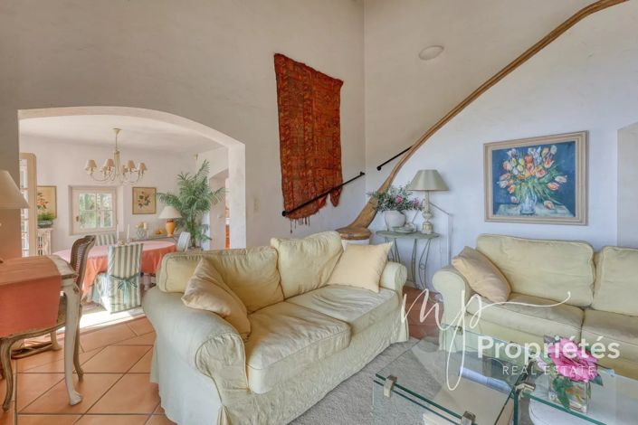 Image No.14-4 Bed House for sale