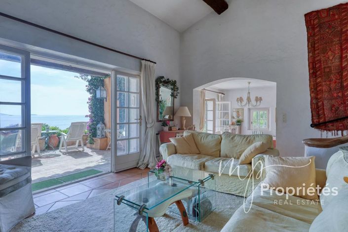 Image No.15-4 Bed House for sale