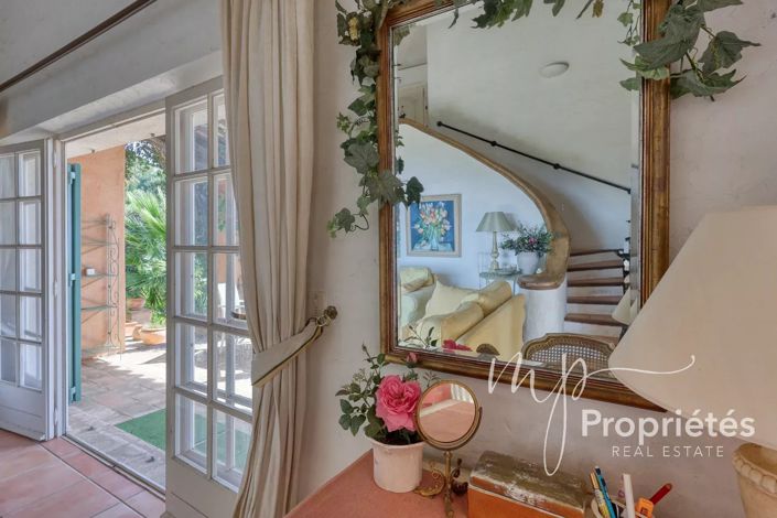 Image No.18-4 Bed House for sale