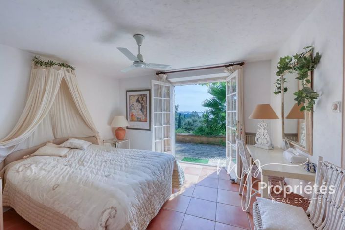 Image No.27-4 Bed House for sale