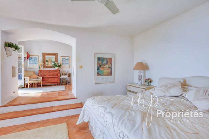 Image No.39-4 Bed House for sale