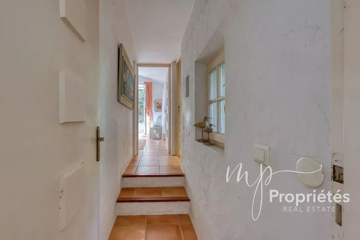 Image No.44-4 Bed House for sale