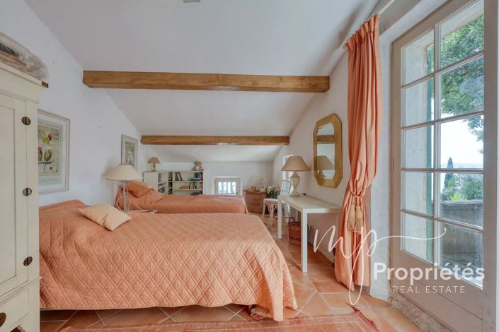 Image No.45-4 Bed House for sale