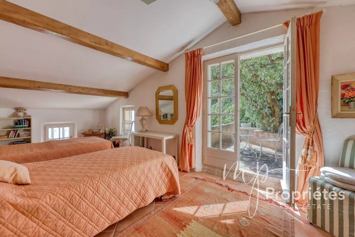 Image No.46-4 Bed House for sale