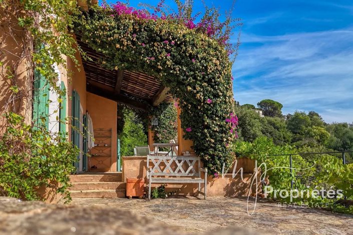 Image No.56-4 Bed House for sale