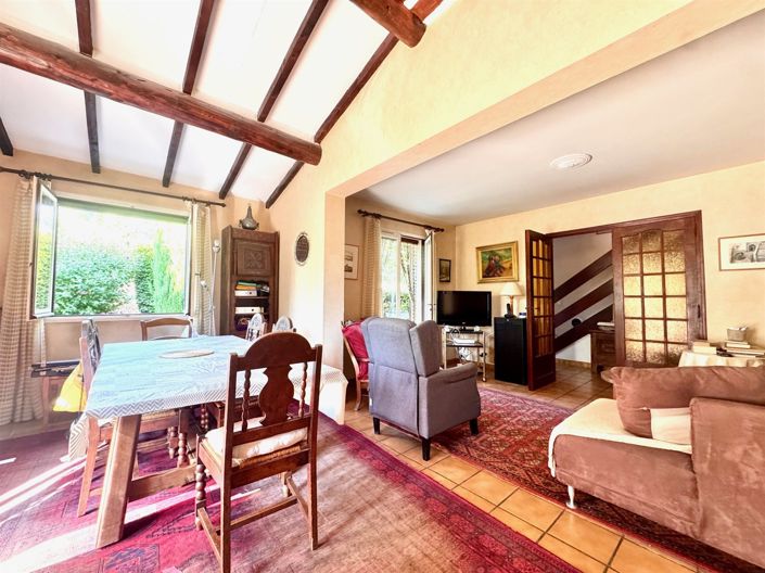 Image No.6-4 Bed House for sale