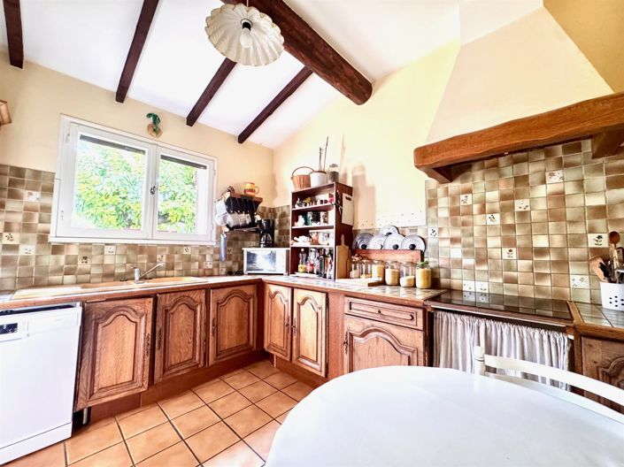 Image No.8-4 Bed House for sale