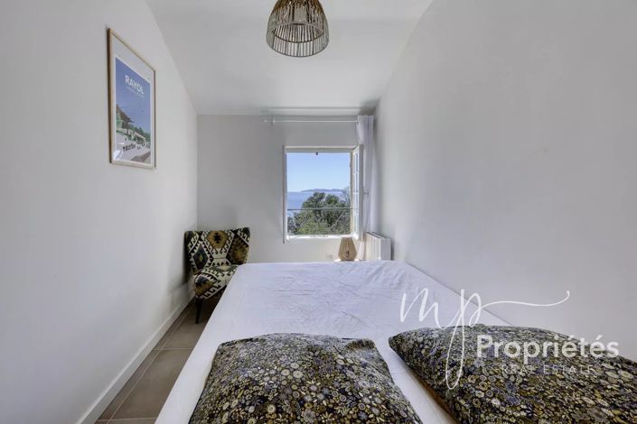 Image No.9-4 Bed House for sale