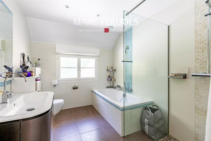Image No.20-5 Bed House for sale