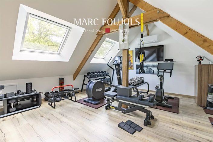 Image No.23-5 Bed House for sale