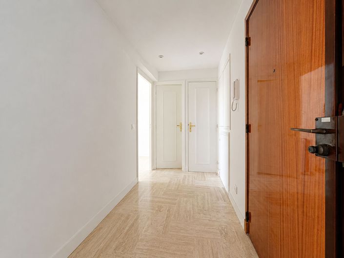 Image No.6-Appartement de 1 chambre à vendre