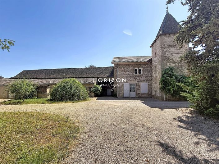 Image No.3-10 Bed Property for sale