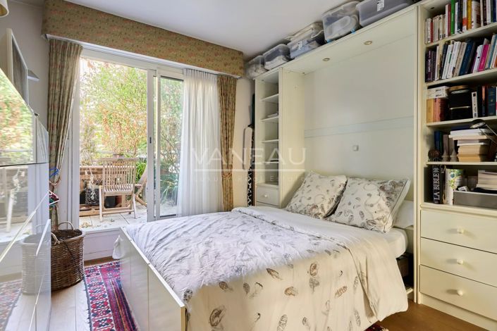 Image No.10-3 Bed Apartment for sale