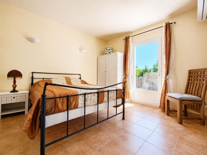 Image No.14-5 Bed House for sale