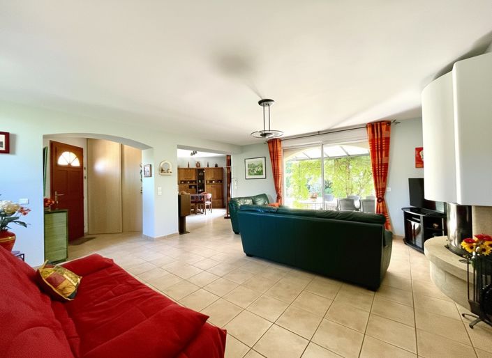 Image No.7-3 Bed House for sale