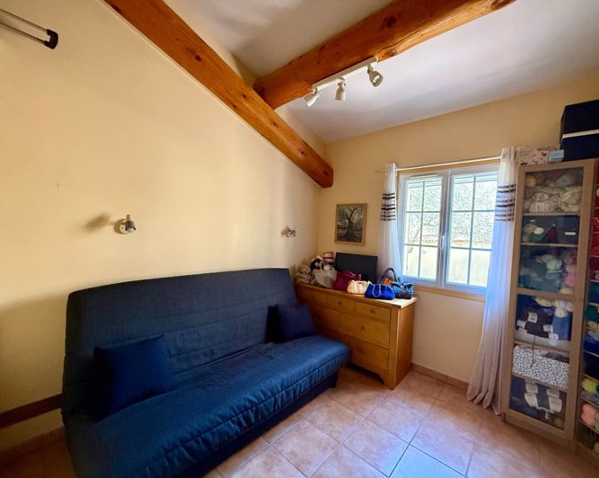 Image No.16-4 Bed House for sale