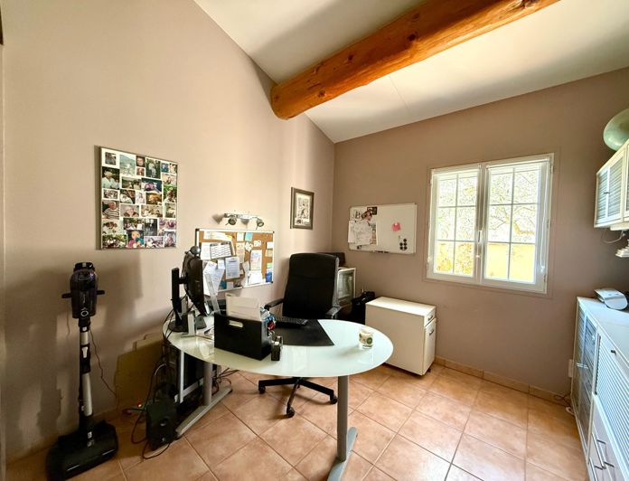 Image No.17-4 Bed House for sale