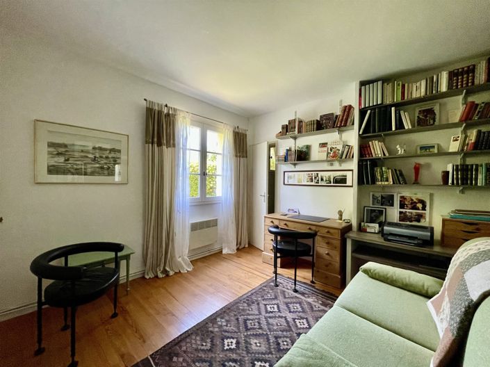 Image No.13-3 Bed House for sale