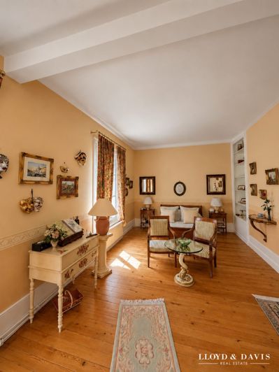 Image No.11-7 Bed House for sale