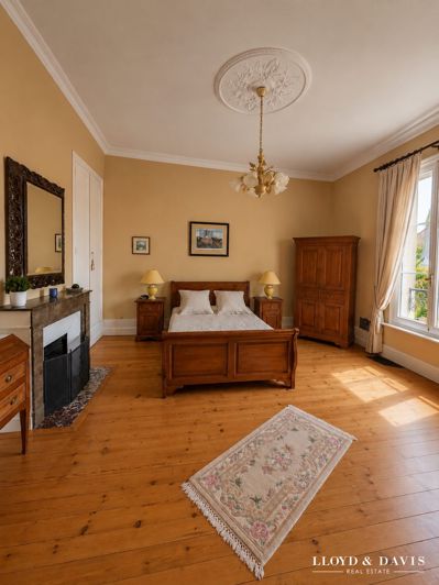 Image No.14-7 Bed House for sale