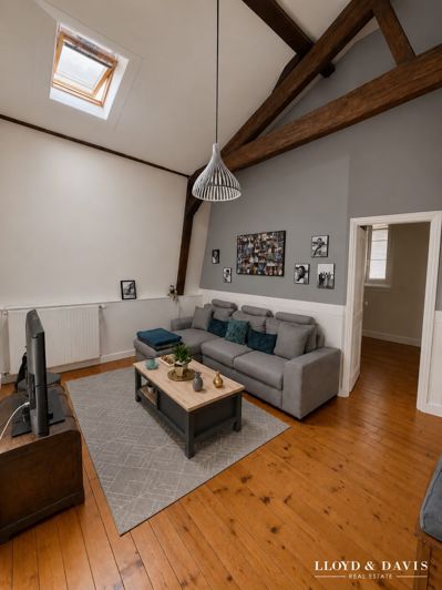 Image No.16-7 Bed House for sale