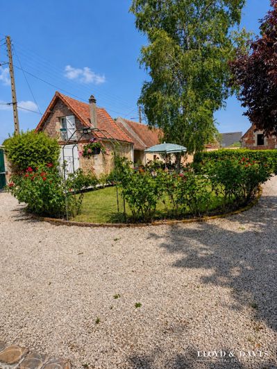 Image No.17-7 Bed House for sale