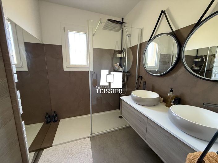 Image No.13-4 Bed House for sale