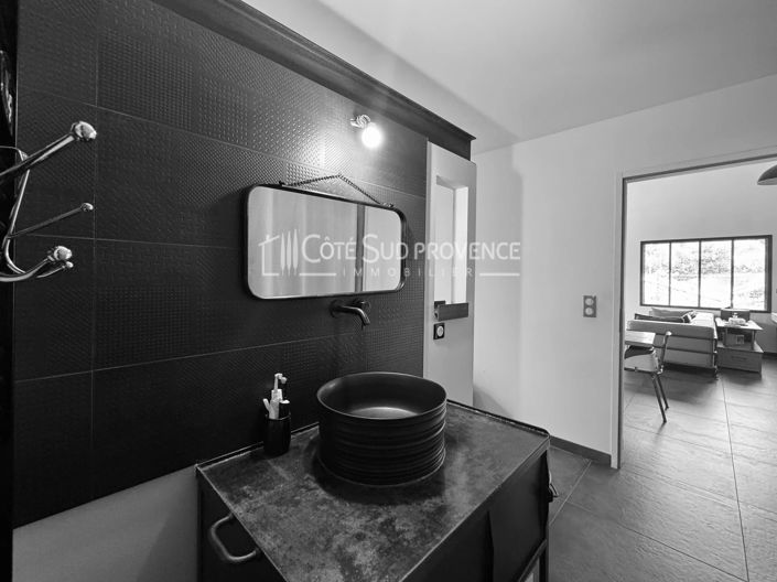 Image No.10-3 Bed House for sale
