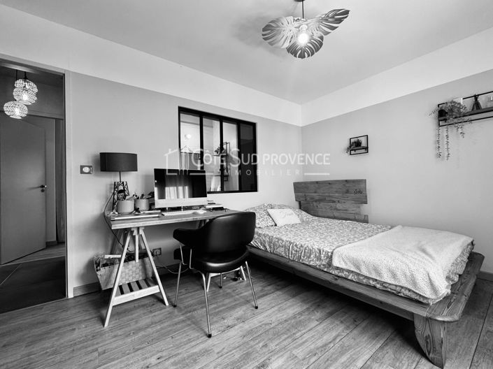 Image No.20-3 Bed House for sale