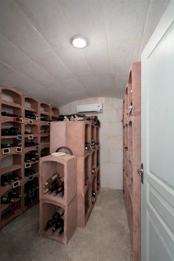 Image No.14-3 Bed House for sale