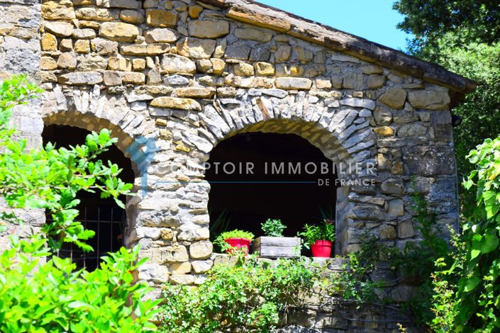 Image No.10-4 Bed House for sale