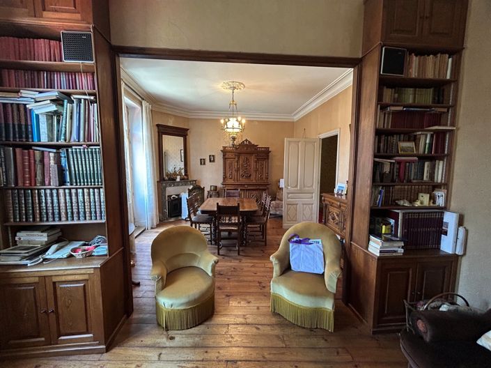 Image No.8-4 Bed House for sale