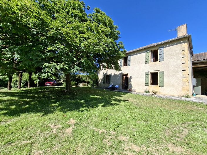 Image No.2-4 Bed House for sale