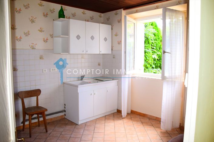 Image No.7-Maison de 2 chambres à vendre