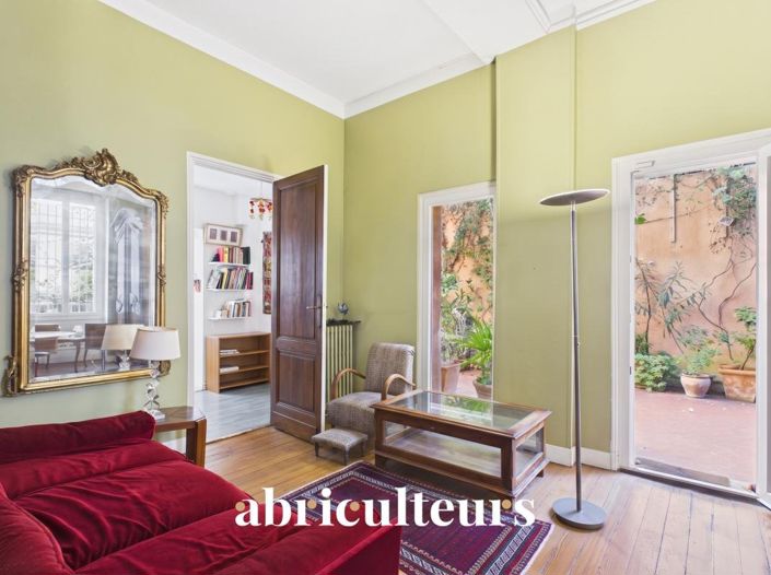 Image No.3-3 Bed Apartment for sale