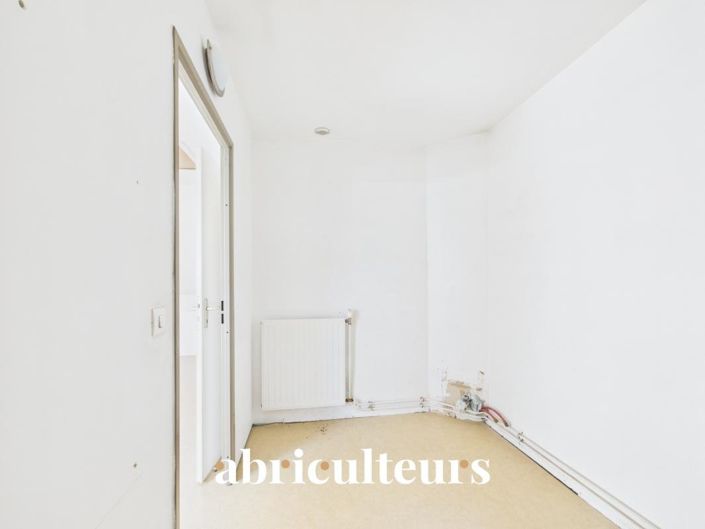 Image No.10-4 Bed House for sale