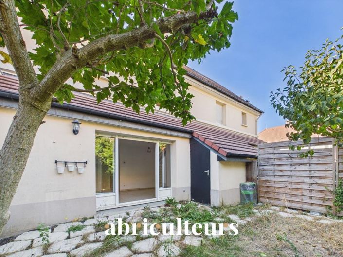 Image No.20-4 Bed House for sale