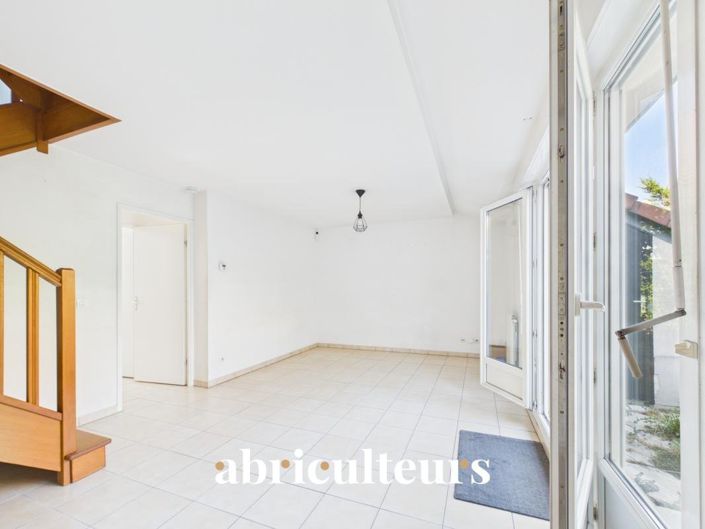 Image No.7-4 Bed House for sale